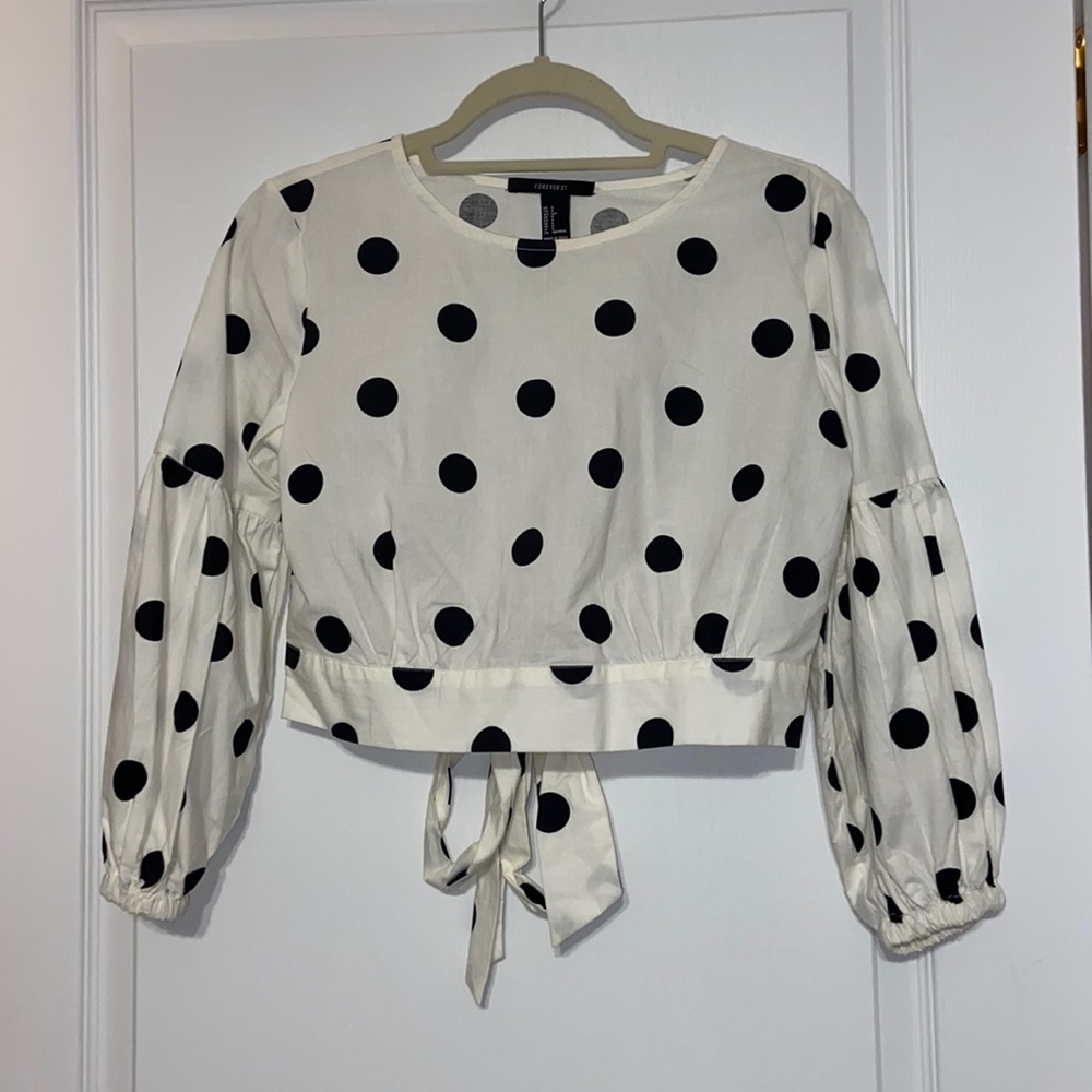 Forever 21 Polka dot cropped blouse